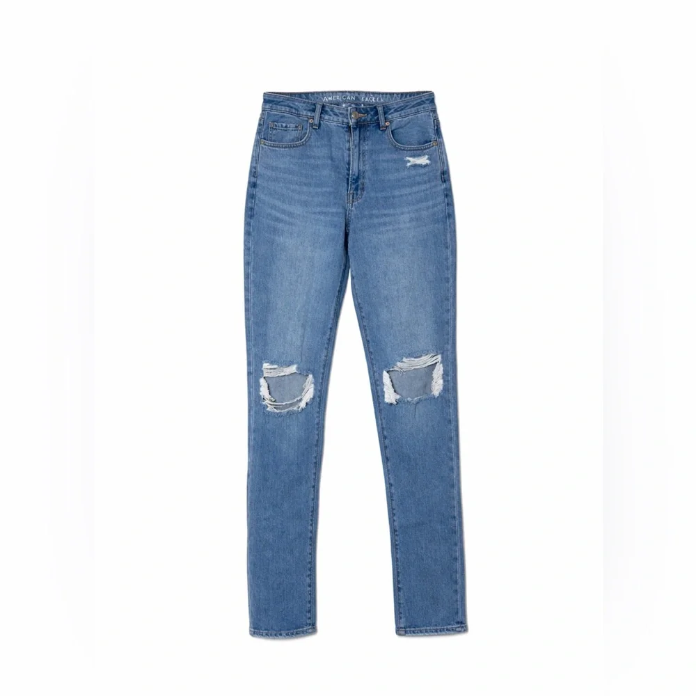 American Eagle Outfitters Blue Distressed mom Jeans